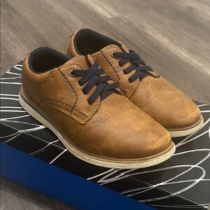 Little Boys Casual Tan No-Tie Lace-Up Shoes
